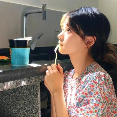 离婚后亲手掐断前夫的成功路