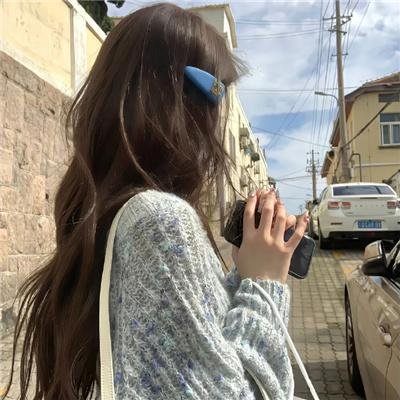 下山后她惊艳世界